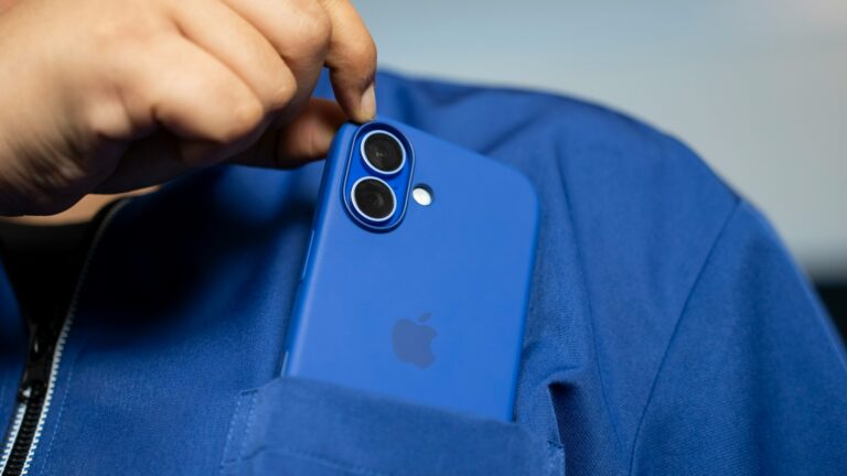 Cleaning a SIM Card: A Complete Guide – International eSIM & Travel SIM ...